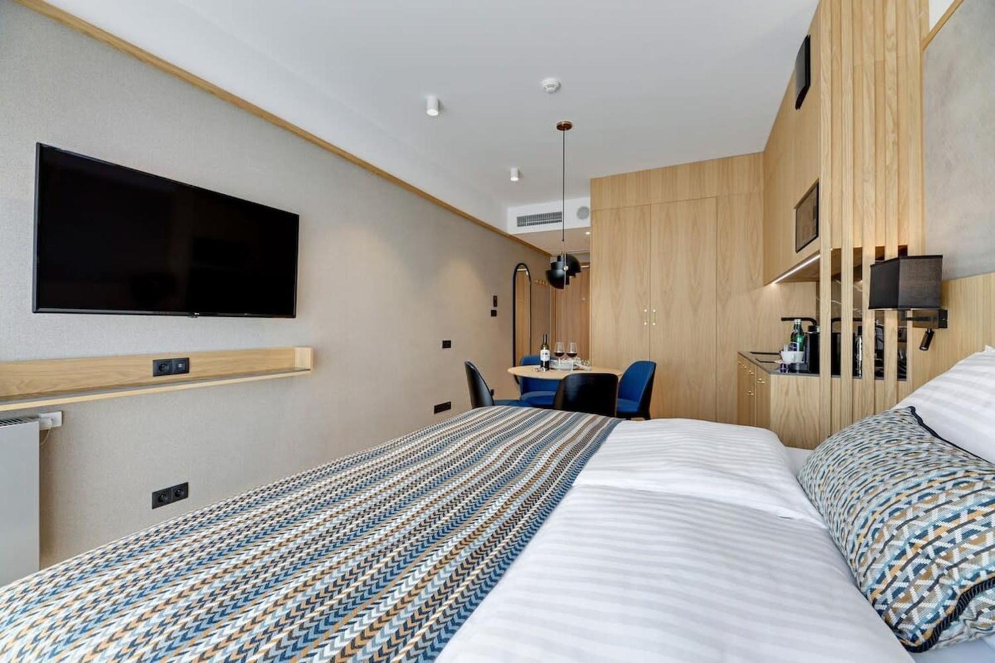 Deo Plaza - Apartamenty W Sercu Gdanska By Rent Like Home Екстер'єр фото